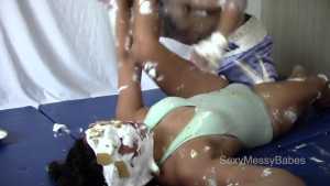 mixed-messy-wrestling_12.jpg